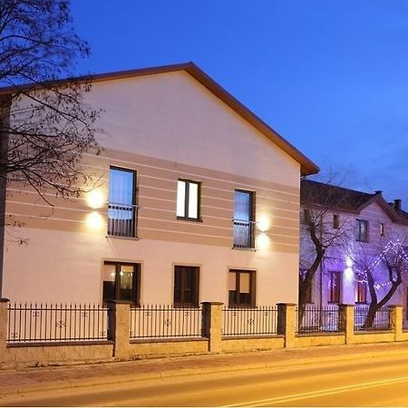 Hotel Stara Fabryka Malogoszcz Экстерьер фото