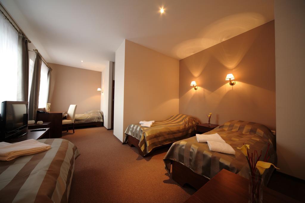 Hotel Stara Fabryka Malogoszcz Номер фото