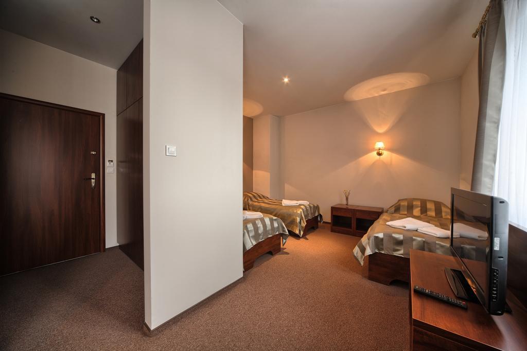 Hotel Stara Fabryka Malogoszcz Номер фото