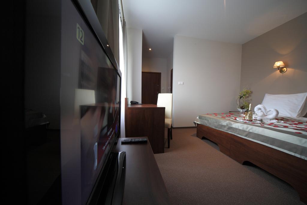 Hotel Stara Fabryka Malogoszcz Номер фото