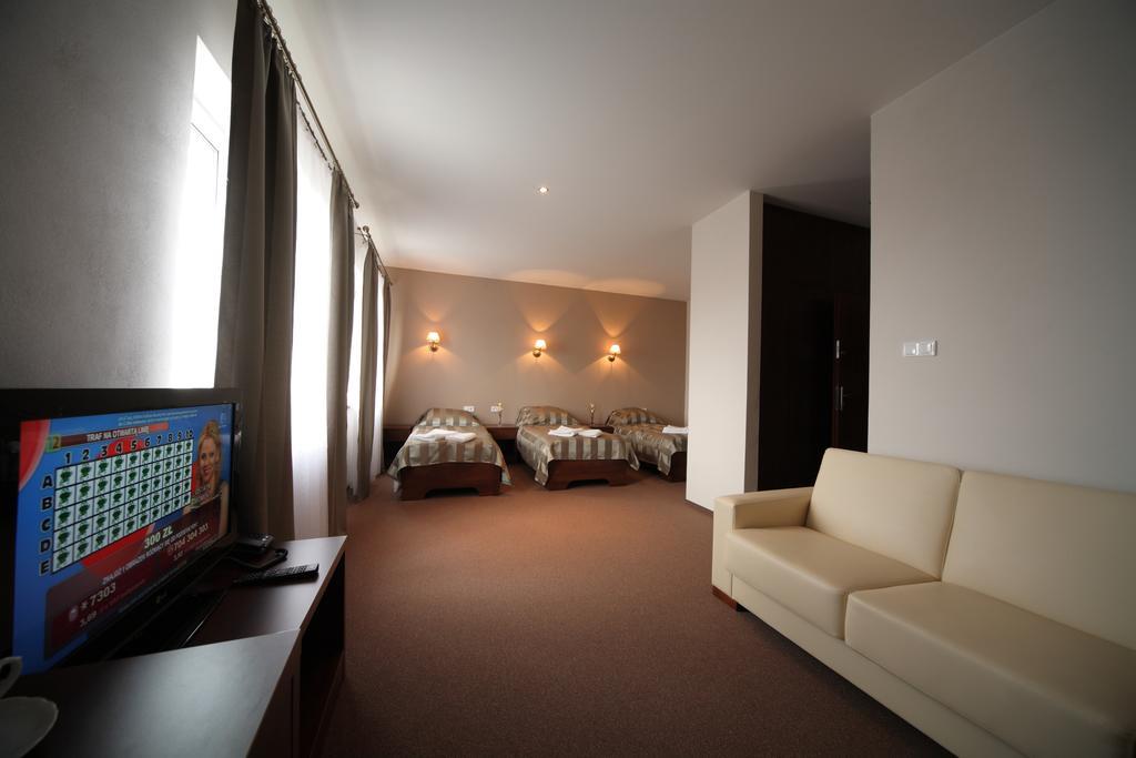 Hotel Stara Fabryka Malogoszcz Номер фото
